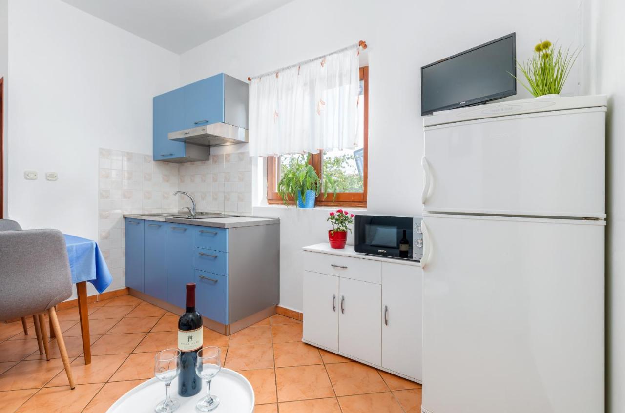 Center Of Fazana Apartments Katarina Esterno foto